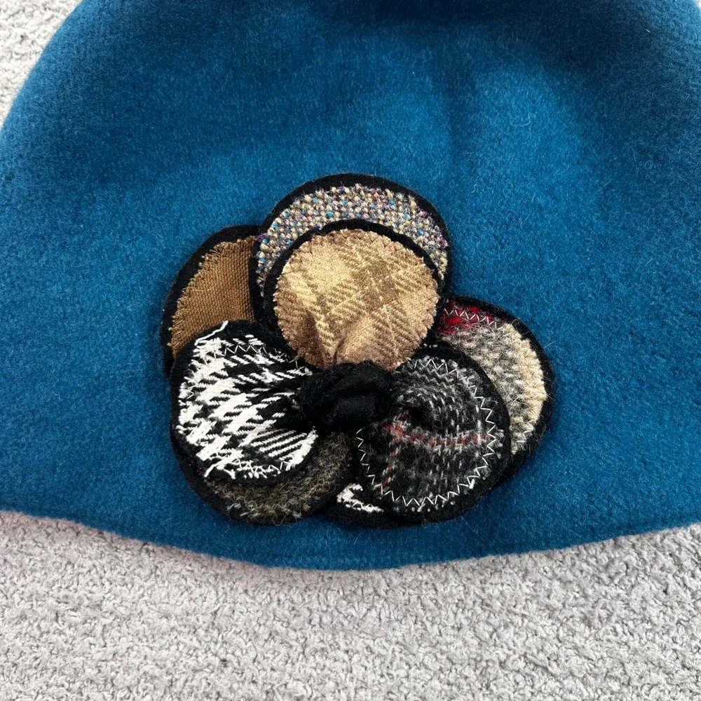 Daniele Meucci boiledWool Cloche Hat Flower Teal OS Vintage flapper Italian